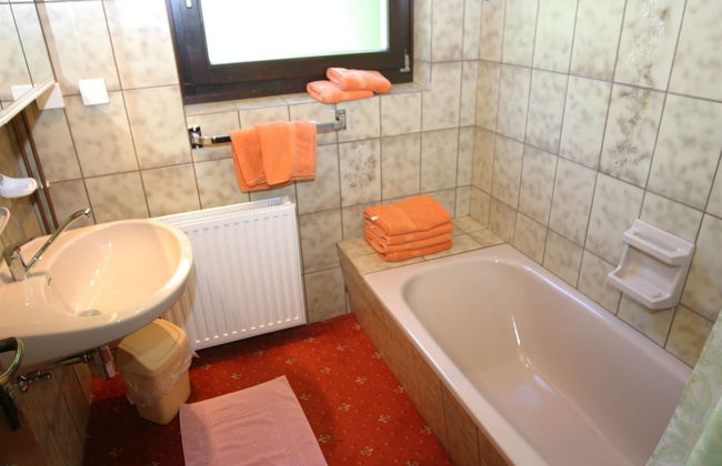 Cozy Apartment near Ski Area in Bad Kleinkirchheim - Photo 25