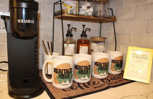 Heritage Haus - Luxe 2BR w Deck, Pets OK, Wi-fi, Near Marietta Sq - Foto 20