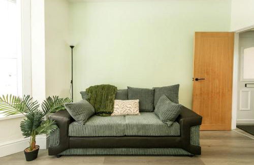 Contractors Stay - Free Parking - Fast WiFi - Sleeps 4 - Foto 1