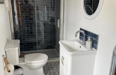 Wee Henry's Barn - Photo 5