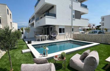 Luxury apartment Black Pearl Beluga with private Pool and Jacuzzi - Photo 6