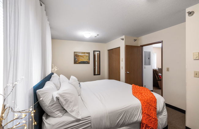 Bison at Buffalo Jump - Photo 3