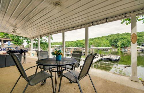 Lakefront Sunrise Beach Home with Private Dock! - Foto 16