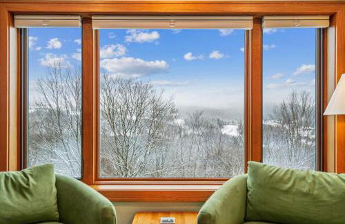 Highridge B14 Enjoy the view ski back trail shuttle service sports center - Photo 2