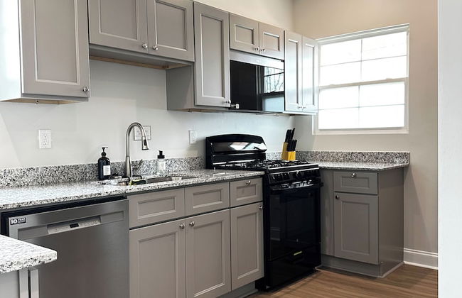 StayAE - Flamingo House - Photo 20