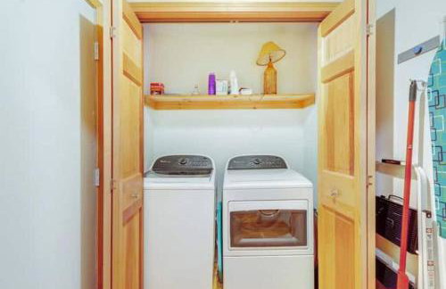 Secluded cabin on 10 acres - hot tub & game room! - Foto 3