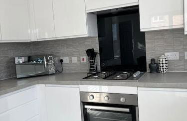 Beautiful 3 Bed Detached House in Grimsby - Foto 6