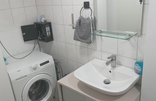 Charming 4-bedroom Apartment in Ludwigsburg With Central Heating - Foto 8