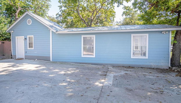 Remodeled Historic 1BR 1BA House Near Downtown - Foto 2, Imagem principal