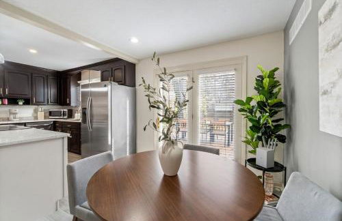 Nall Hills Gem! Great location & new interior! - Foto 29