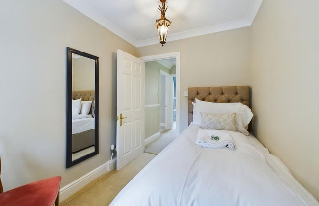 The Fosse Way Cottage - Breathtaking 5bdr Cottage With Parking Garden - Photo 29