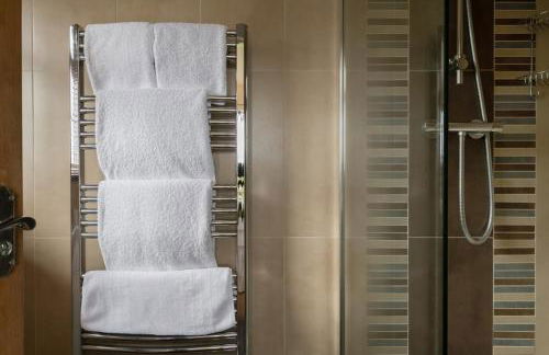 The Country Lodge at Hill House Farm Cheshire - Photo 30