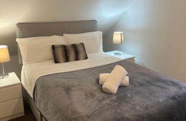 4 bed bungalow near Airport - Foto 39