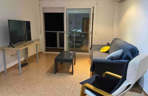 Big Family Terrassa Parking and noise free - Photo 12