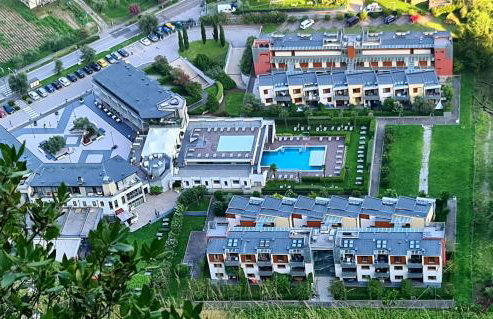 Garda Lake Aloha Apartments - Photo 1