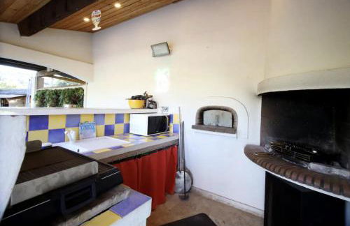 VILLA SAINTE BAUME Piscine Jacuzzi tout confort - Photo 18