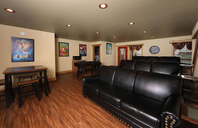 Above It All - Four Bedroom Cabin - Foto 47