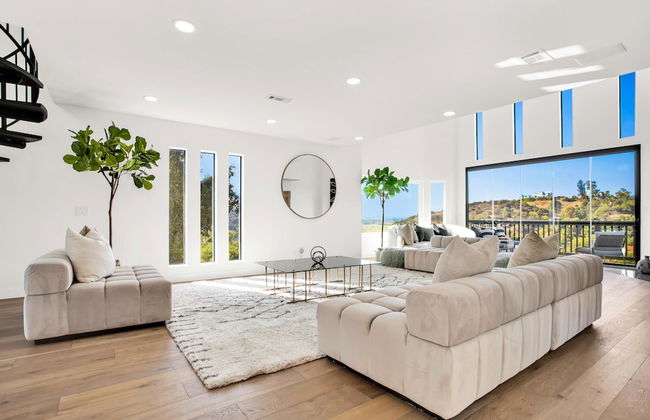 Dona Teresa by Avantstay Home Studio, City Views - Photo 17