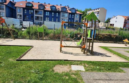 Apartamento de playa familiar, piscina y garaje. - Foto 21