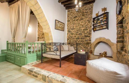 Traditional Stonehouse In Kalithies Village - Photo 11