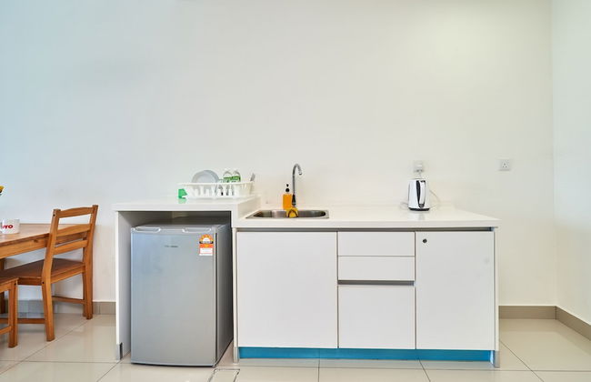 OYO Home 44001 Elegant Studio Setia Alam Trefoil - Foto 25