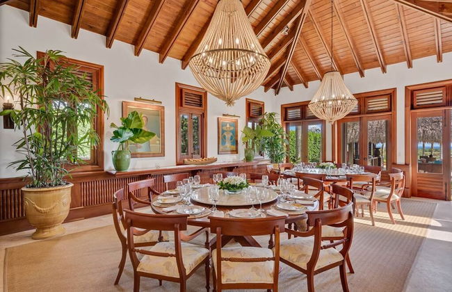 Magnificent Eight Bedroom Holiday Home - Photo 11