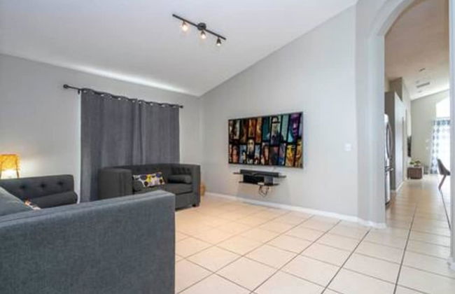 Amazing 5 BR w Game Room Minutes From Disney - Foto 7