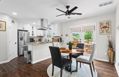 Bright & Polished Getaway - Foto 14