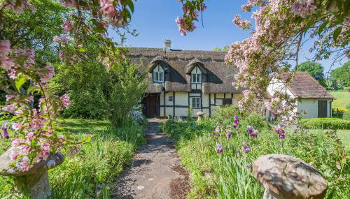 Glebe Cottage - Photo 1