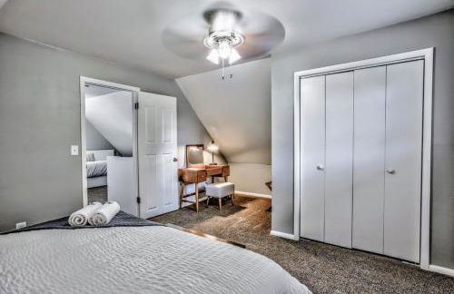 The Vibrant Victorian Hot Tub & Fire Pit in OCC - Foto 28