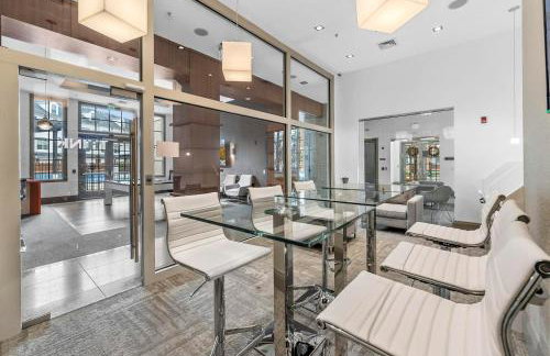 Landing Beautiful 1BD Clubhouse Gym - Foto 33