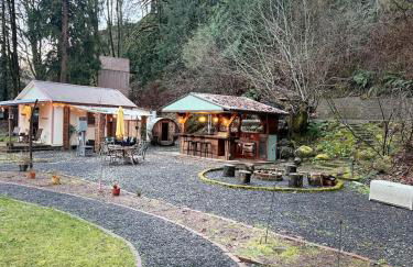 Enchanted Hollow- Cozy, Romantic Woodland Getaway - Photo 37