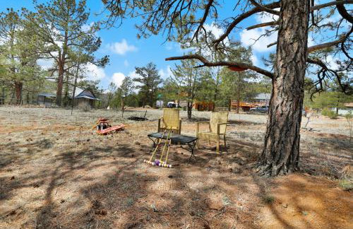 Timeless Pineview Cottage Hot Tub & Pet Friendly - Photo 34