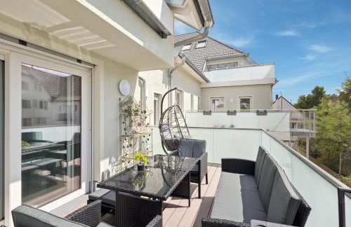 Harmonie Homes - Built in 2025 - High-Quality Beds & Linen - Full Kitchen - Fiber WiFi - 4K Smart TV - 2 Balconies - Elevator - Free Private Parking - Near Augsburg - 20 Min via Autobahn to Munich-West - Foto 19