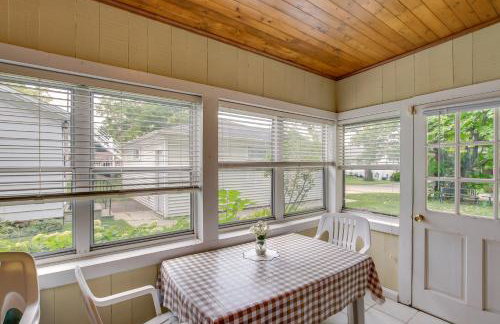 Historic Home with Sunroom - 5 Mi to Lambeau Field! - Foto 14