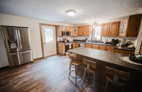 13 Beds, 17 Guests with Hot tub only 15Mins to Sunday River - Foto 29