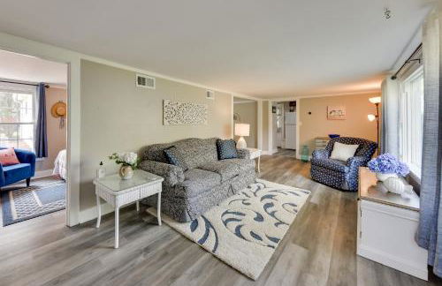 Pistakee Lake Estate with Boat Dock and Hot Tub! - Foto 37