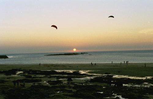 DRIFTWOOD - Super 1 Bedroom Home with Sea Views - Photo 32