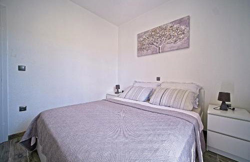 Secluded vacation house Bračuta with swimming pool - Foto 67