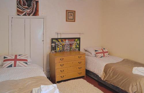 The Farmhouse - Photo 14