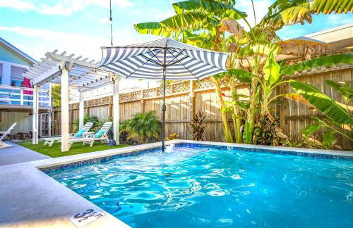 Historic 1926 Summerwind with Heated Pool - 3 Blocks to Beach - Foto 3