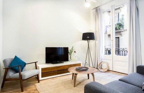 The Collection Barcelona - Bright and modern 4bedroom with terrace in Las Ramblas P2 - Photo 1