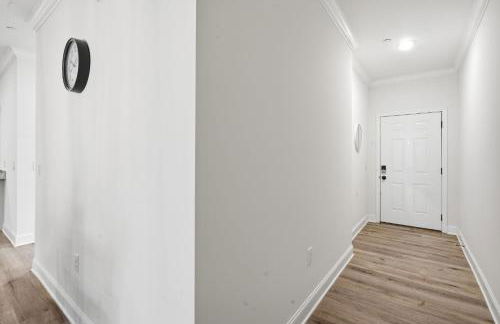 Stylish 2BR2BA Stay Open Layout - Foto 4