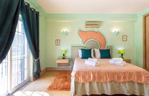 Exceptional Villa with Pool, Tennis Court, Games Room - Foto 26