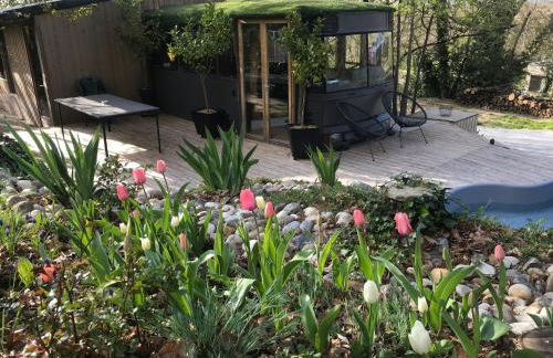 Bus atypique au bord du canal du midi et au cœur d'une forêt 2 chambres - Foto 15