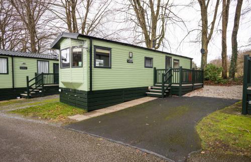 The Lake House - Quiet, Dog Friendly, By the Lake, Free Parking - Photo 21