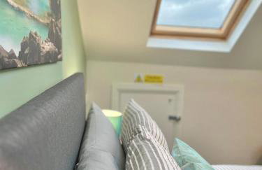 Ideal 4-bed home sleeps 7 - Nr Trafford Ctr & M60 - Foto 20