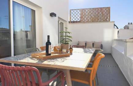Penthouse in Historic Sitges -Big Terrace & Private Solarium - Foto 2