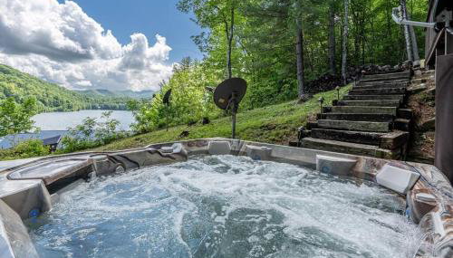 Lakefront Point Retreat on Nantahala Lake with Dock - Foto 2