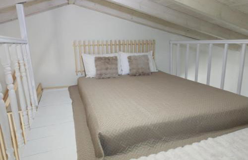 Elaida Home - Photo 17